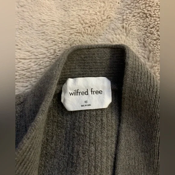 Cardigan - Picture 3 of 3